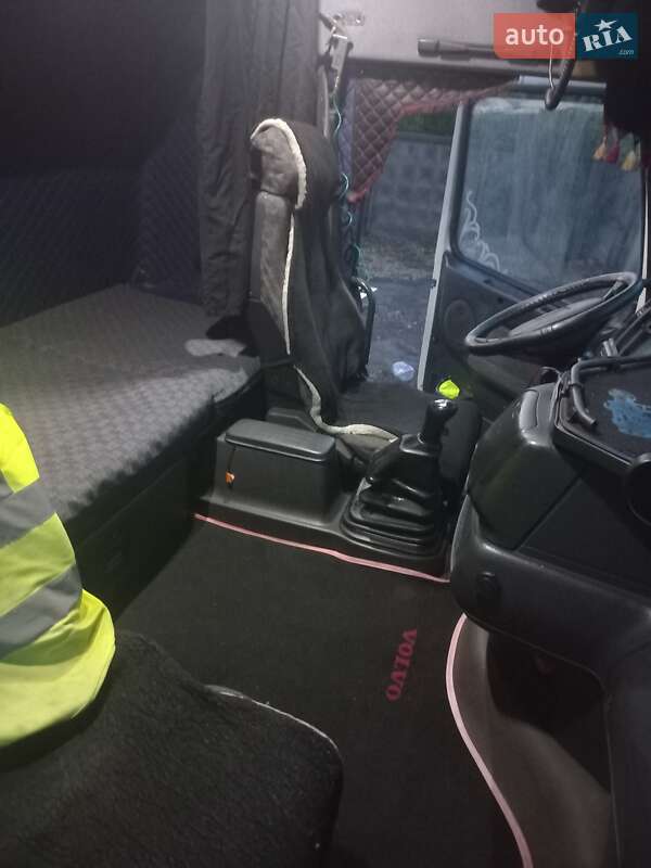 Зерновоз Volvo FH 12 1998 в Одессе