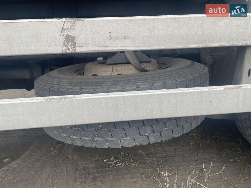 Грузовой фургон Volvo FH 12 2006 в Харькове