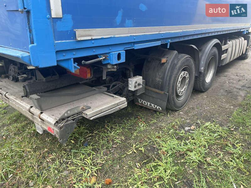 Грузовой фургон Volvo FH 12 2006 в Харькове