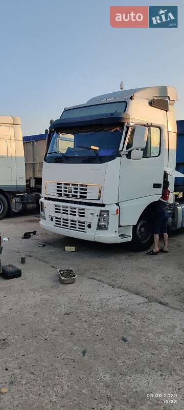 Тягач Volvo FH 12 2002 в Миколаєві