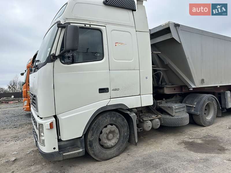 Тягач Volvo FH 12 2004 в Шепетівці фото 3 Тягач Volvo FH 12 2004 в Шепетівці