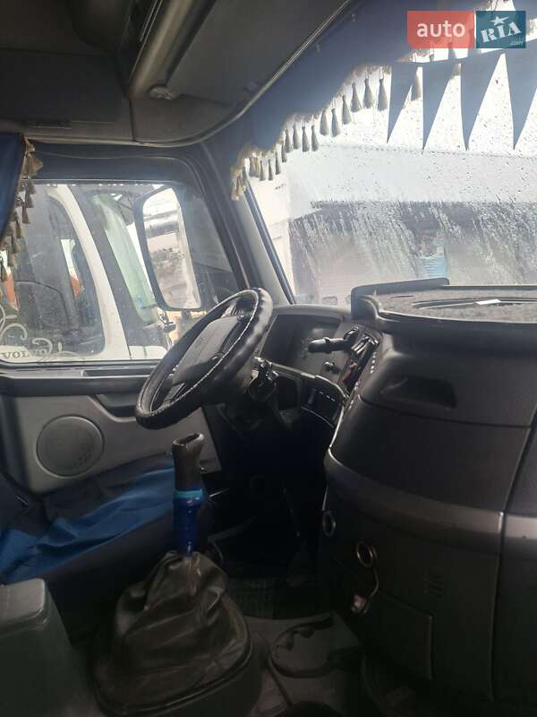 Тягач Volvo FH 12 2004 в Шепетовке