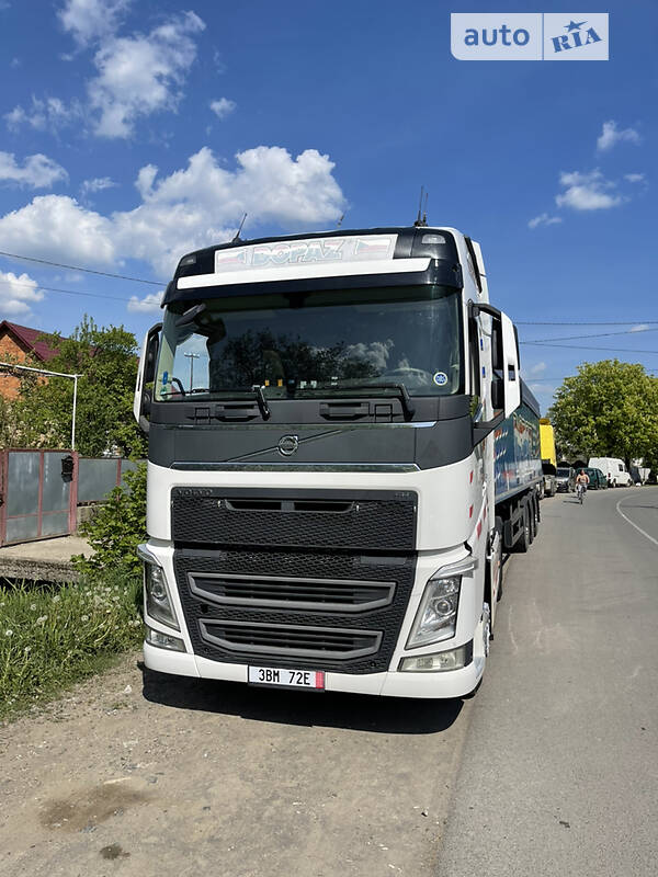 Тягач Volvo FH 13 2013 в Хусті