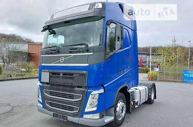 Тягач Volvo FH 13 2015 в Ровно