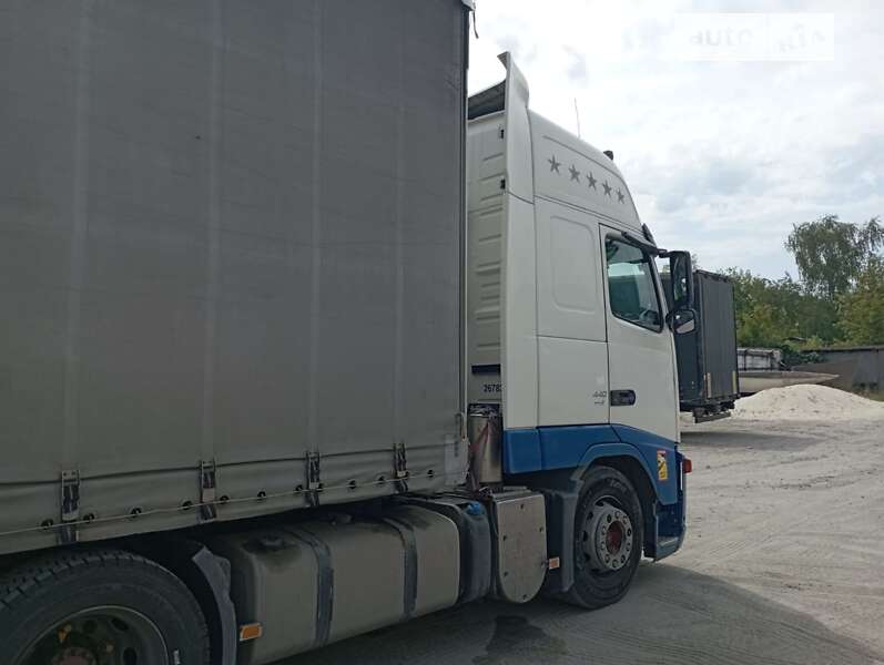 Тягач Volvo FH 13 2007 в Обухові