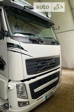 Тягач Volvo FH 13 2010 в 