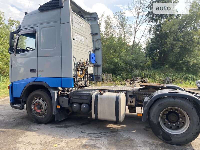 Тягач Volvo FH 13 2006 в Львові