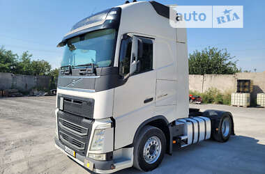 Тягач Volvo FH 13 2014 в Кам'янському