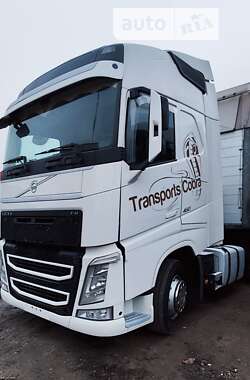 Тягач Volvo FH 13 2015 в Рівному