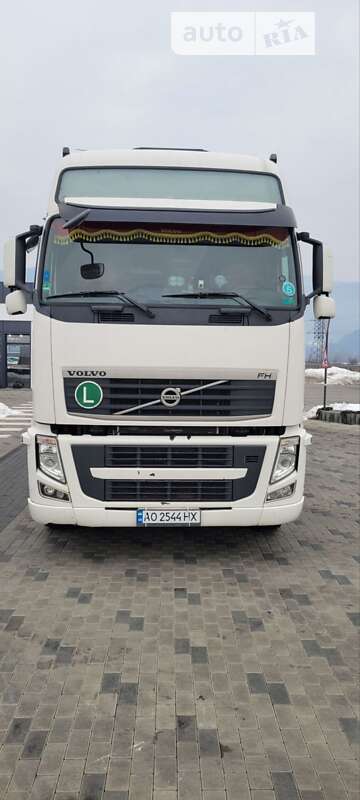 Тягач Volvo FH 13 2011 в Хусті