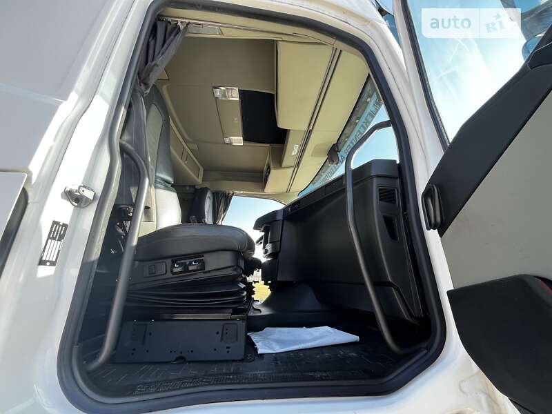 Бензовоз Volvo FH 13 2017 в Львові