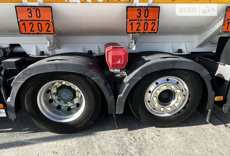 Бензовоз Volvo FH 13 2017 в Львові