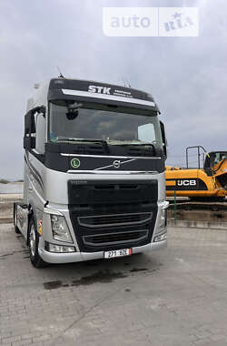 Тягач Volvo FH 13 2013 в Тячеве