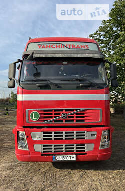 Зерновоз Volvo FH 13 2008 в Рені