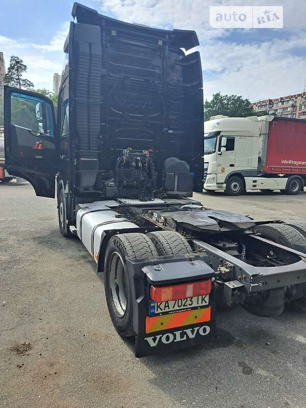 Тягач Volvo FH 13 2014 в Киеве