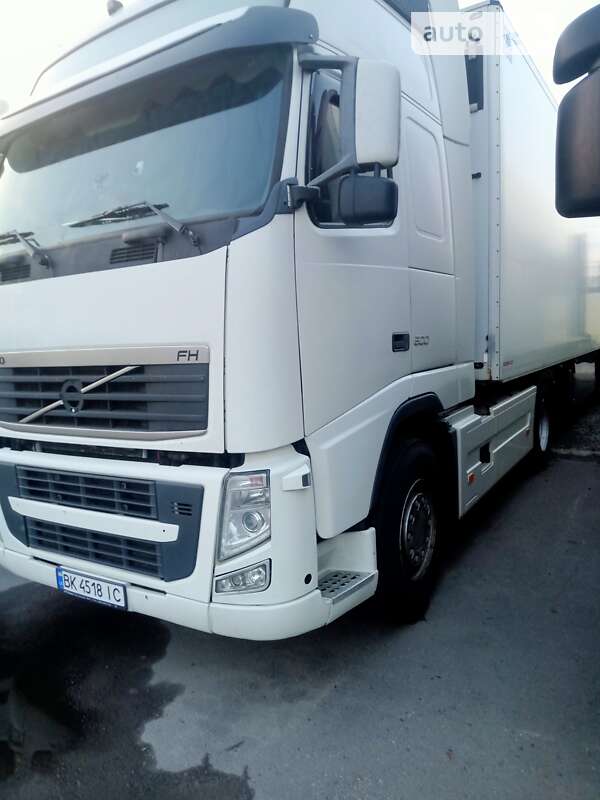 Тягач Volvo FH 13 2012 в Ровно