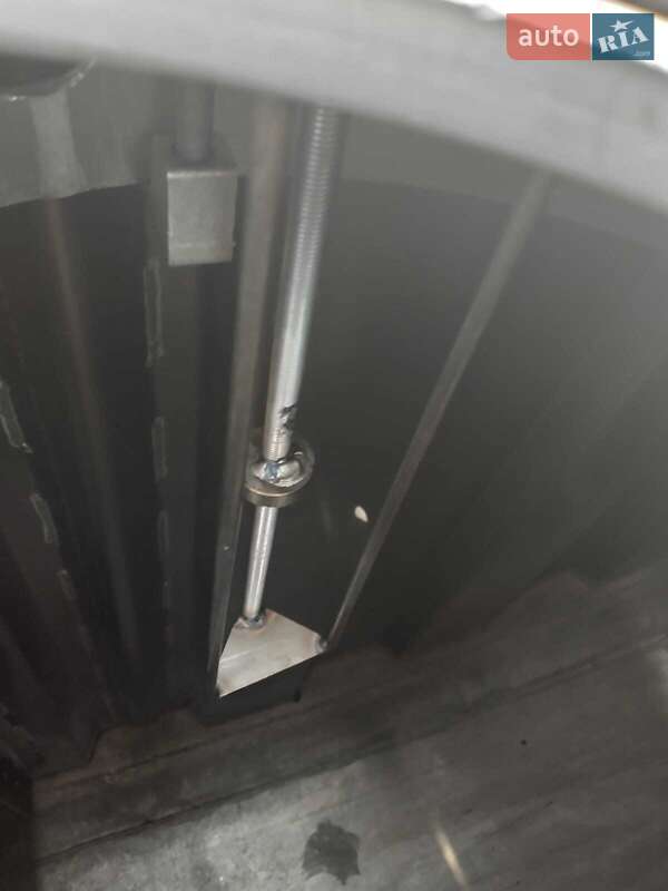 Бензовоз Volvo FH 13 2014 в Черновцах фото 27 Бензовоз Volvo FH 13 2014 в Черновцах