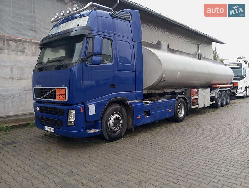 Бензовоз Volvo FH 13 2008 в Черновцах