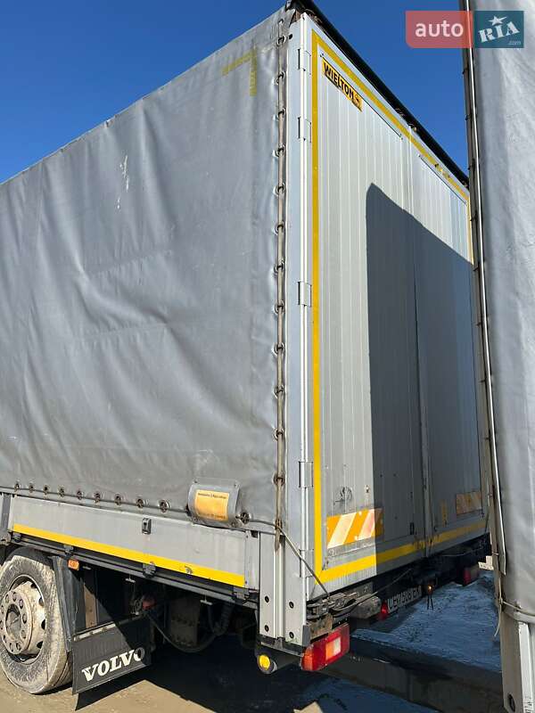 Тентованый Volvo FH 13 2011 в Черновцах