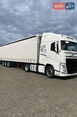 Тягач Volvo FH 13 2015 в Іршаві