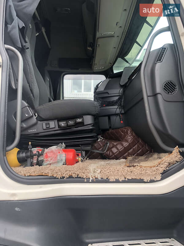 Тягач Volvo FH 13 2012 в Хусте фото 12 Тягач Volvo FH 13 2012 в Хусте