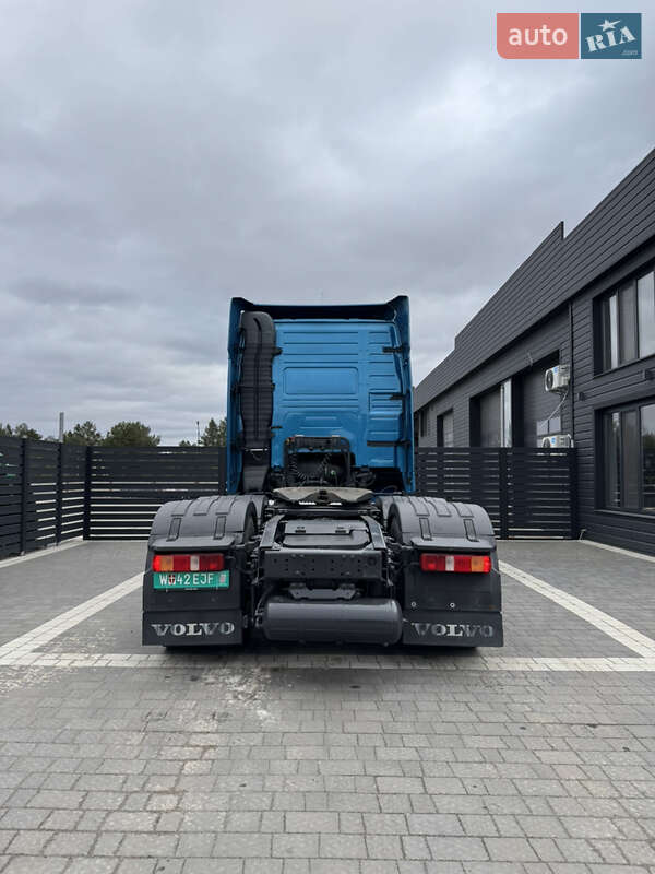 Тягач Volvo FH 13 2010 в Вараше