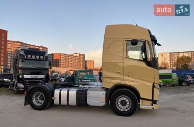Тягач Volvo FH 13 2013 в 