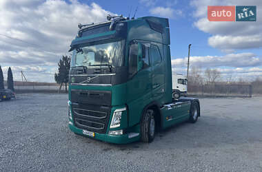 volvo fh-13 2018 в Хотин от профессионального продавца Андрій