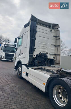 Тягач Volvo FH 13 2015 в 