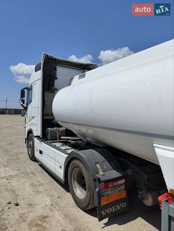 Бензовоз Volvo FH 13 2016 в Одессе