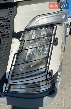 Тягач Volvo FH 13 2017 в 