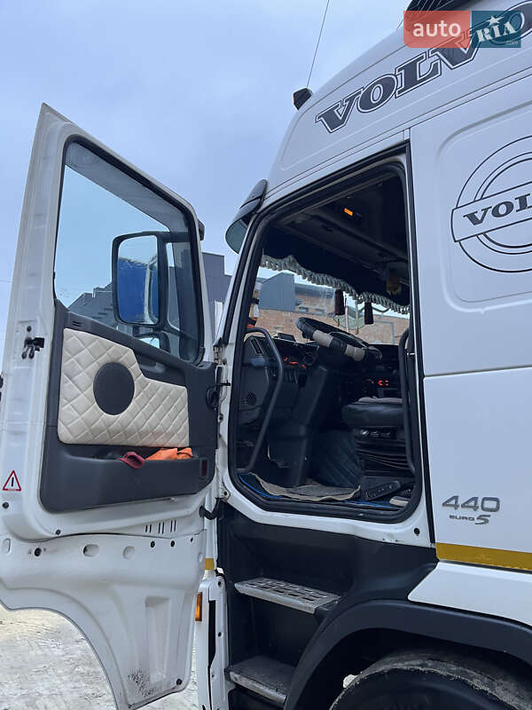 Тягач Volvo FH 13 2007 в Львові