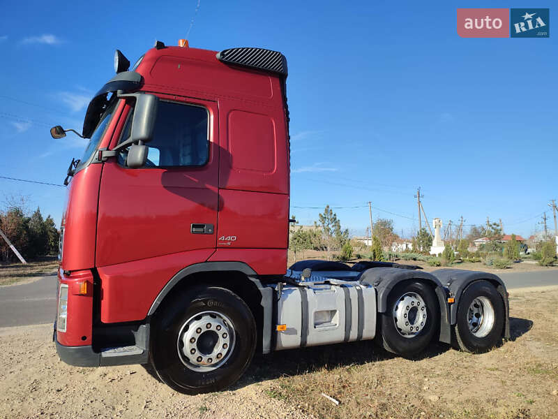 Контейнеровоз Volvo FH 13 2008 в Измаиле