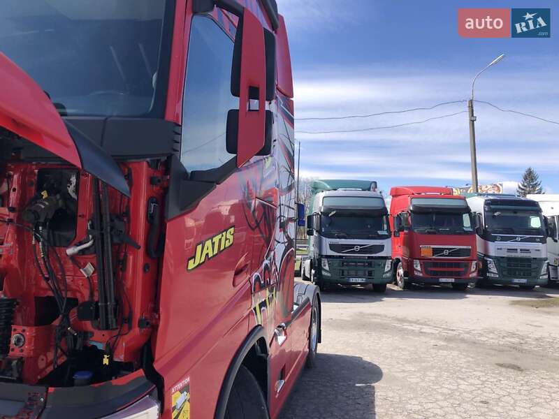 Тягач Volvo FH 13 2016 в Іршаві