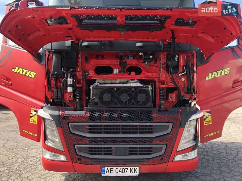 Тягач Volvo FH 13 2016 в Іршаві