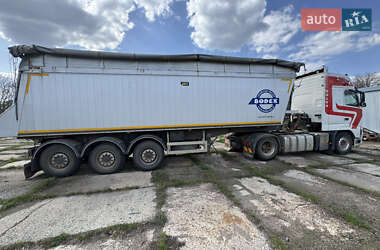 Зерновоз Volvo FH 13 2008 в 