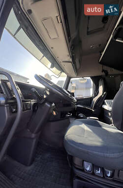 Тягач Volvo FH 13 2013 в 