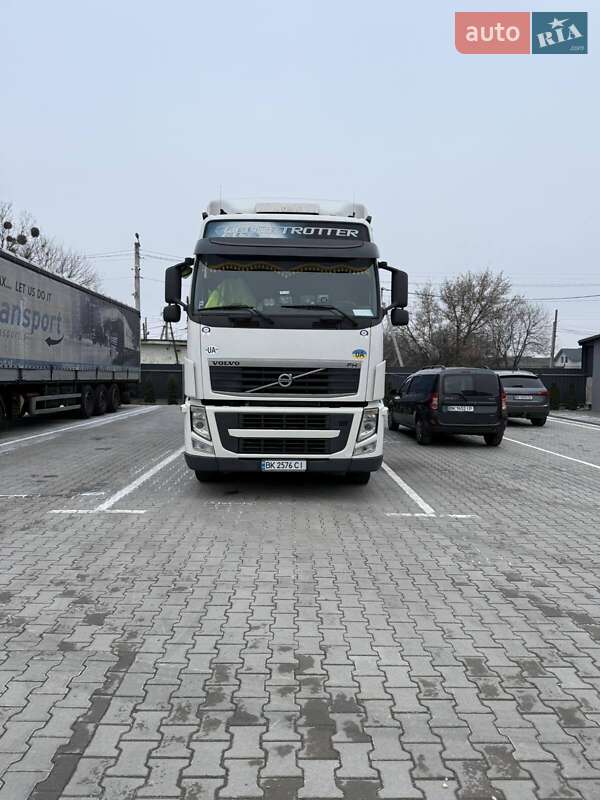 Тягач Volvo FH 13 2012 в 