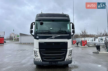 Тягач Volvo FH 13 2016 в 