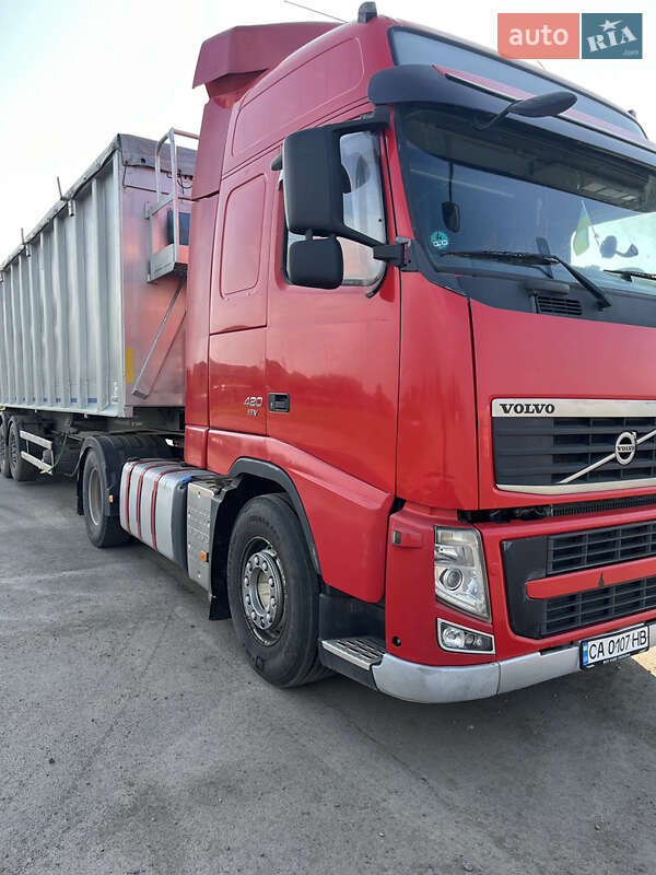Тягач Volvo FH 13 2010 в 