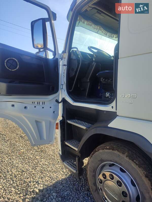 Тягач Volvo FH 13 2007 в Глыбокой