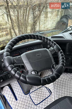 Контейнеровоз Volvo FH 13 2009 в 