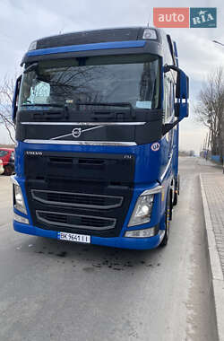 Тягач Volvo FH 13 2015 в Ровно