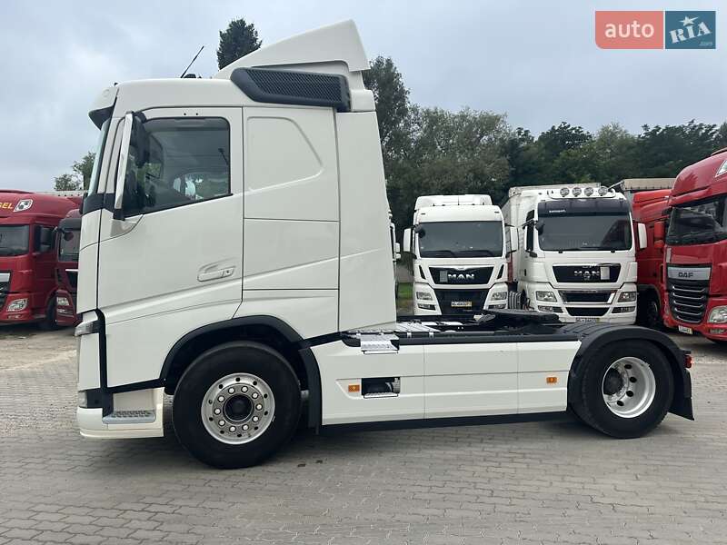 Тягач Volvo FH 13 2016 в Калуше фото 6 Тягач Volvo FH 13 2016 в Калуше