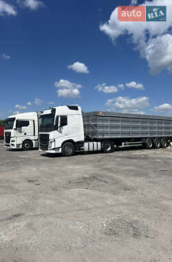 Тягач Volvo FH 13 2015 в 