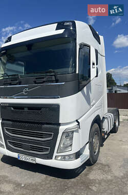 Тягач Volvo FH 13 2015 в 