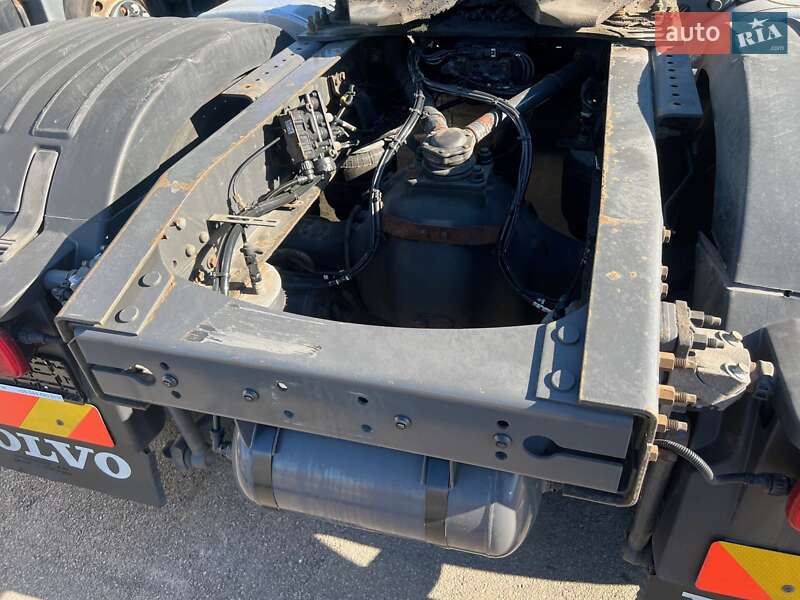 Тягач Volvo FH 13 2013 в Киеве фото 19 Тягач Volvo FH 13 2013 в Киеве
