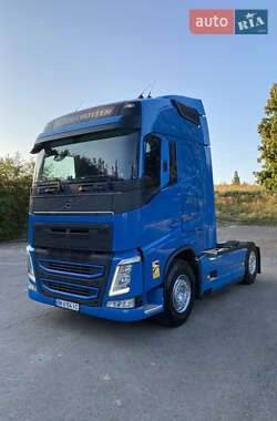 Тягач Volvo FH 13 2014 в  фото 3 Тягач Volvo FH 13 2014 в