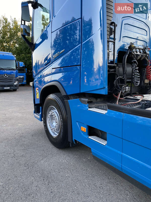 Тягач Volvo FH 13 2014 в Рівному фото 9 Тягач Volvo FH 13 2014 в Рівному