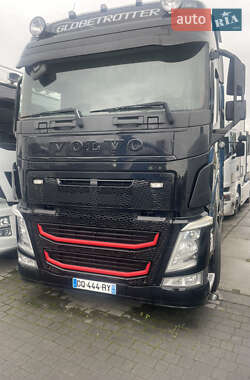 Тягач Volvo FH 13 2015 в 